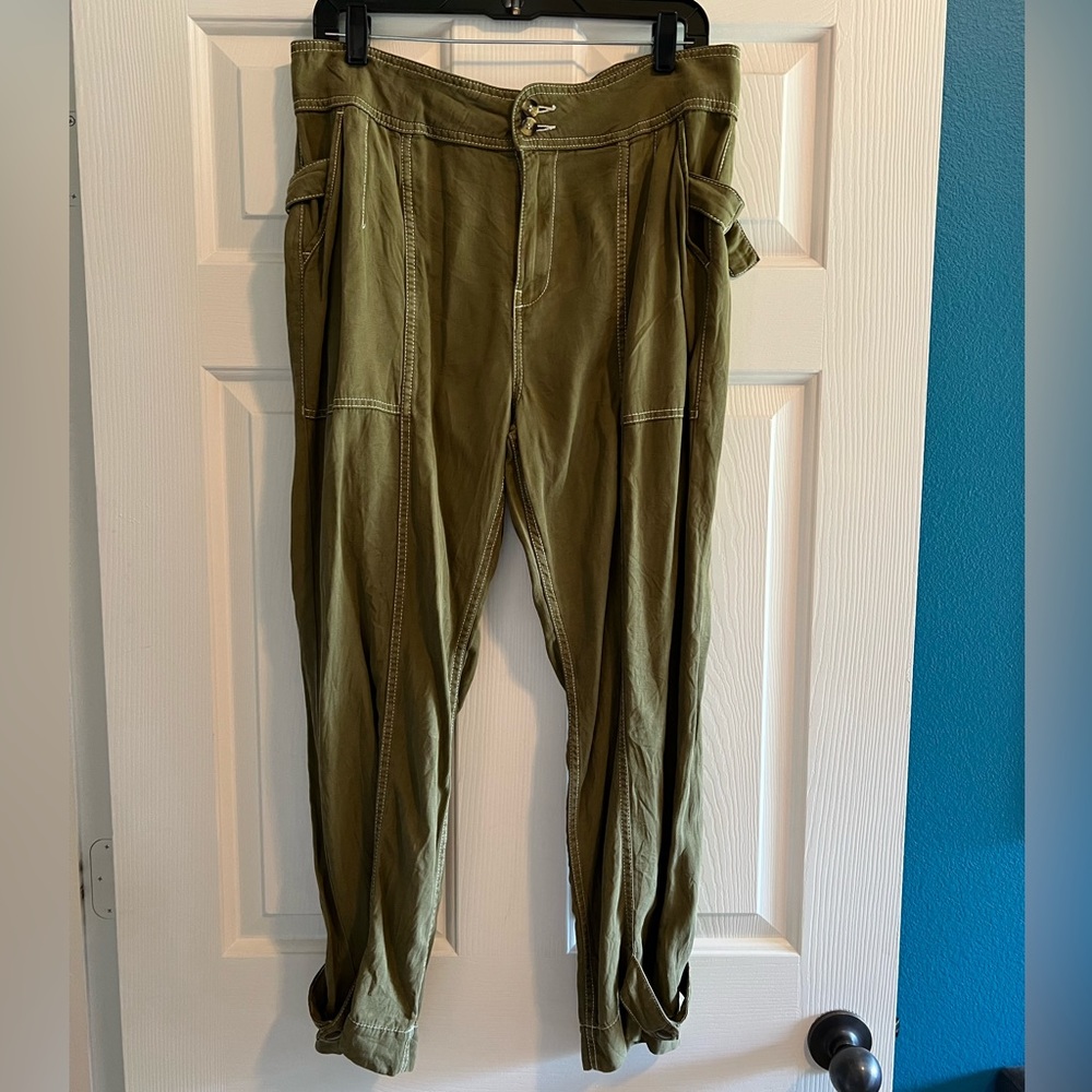 Women’s slouchy olive green pants